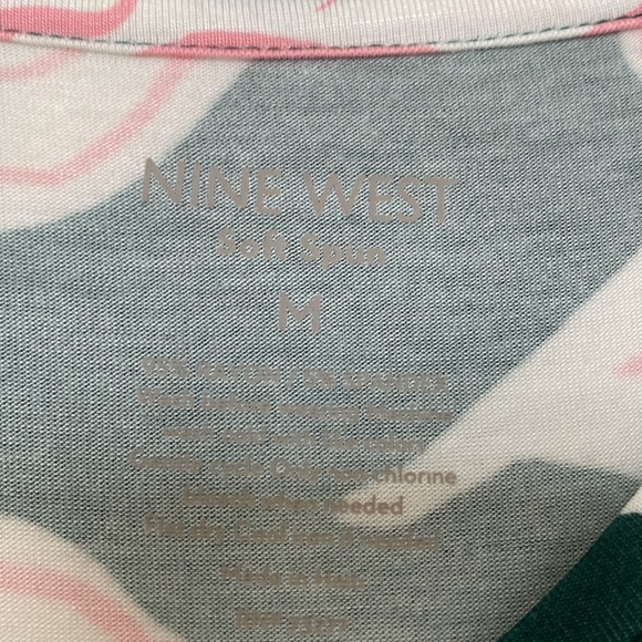 Nine West tank - Picture 2 of 5